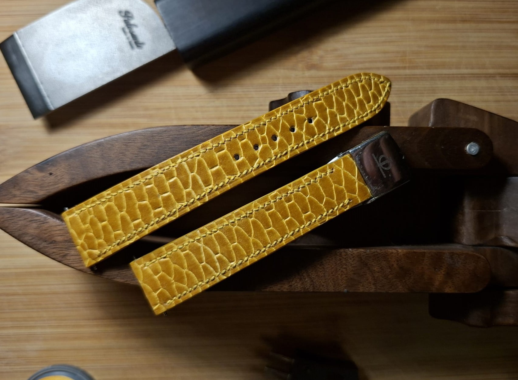 The Delta beaver tail strap